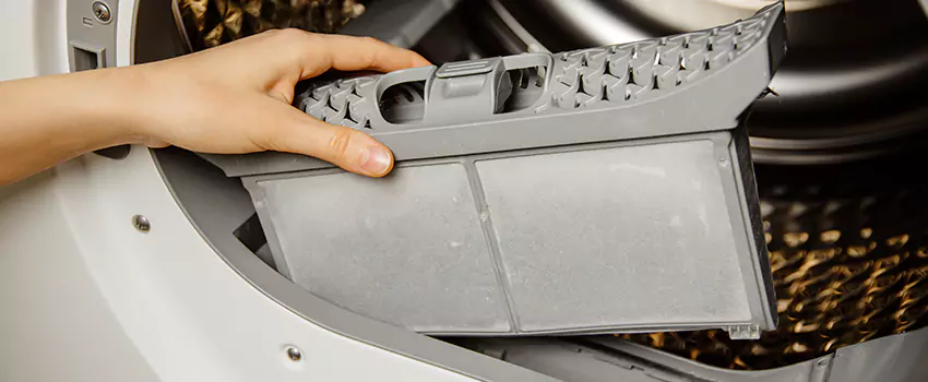 Signs Of A Clogged Dryer Lint Trap in Fishers, Indiana